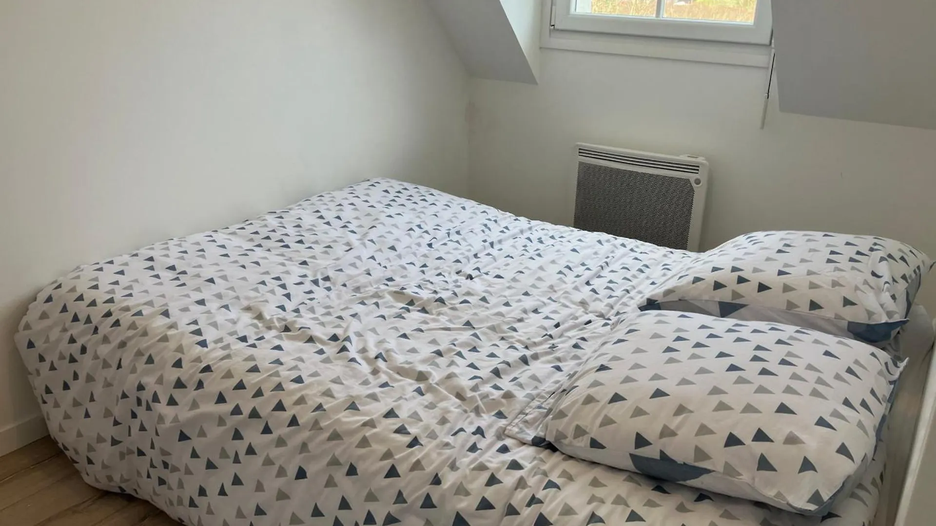 Hébergement de vacances Maison Neuve Proche Centre Le Palais Avec Wifi - Fr-1-418-266 France