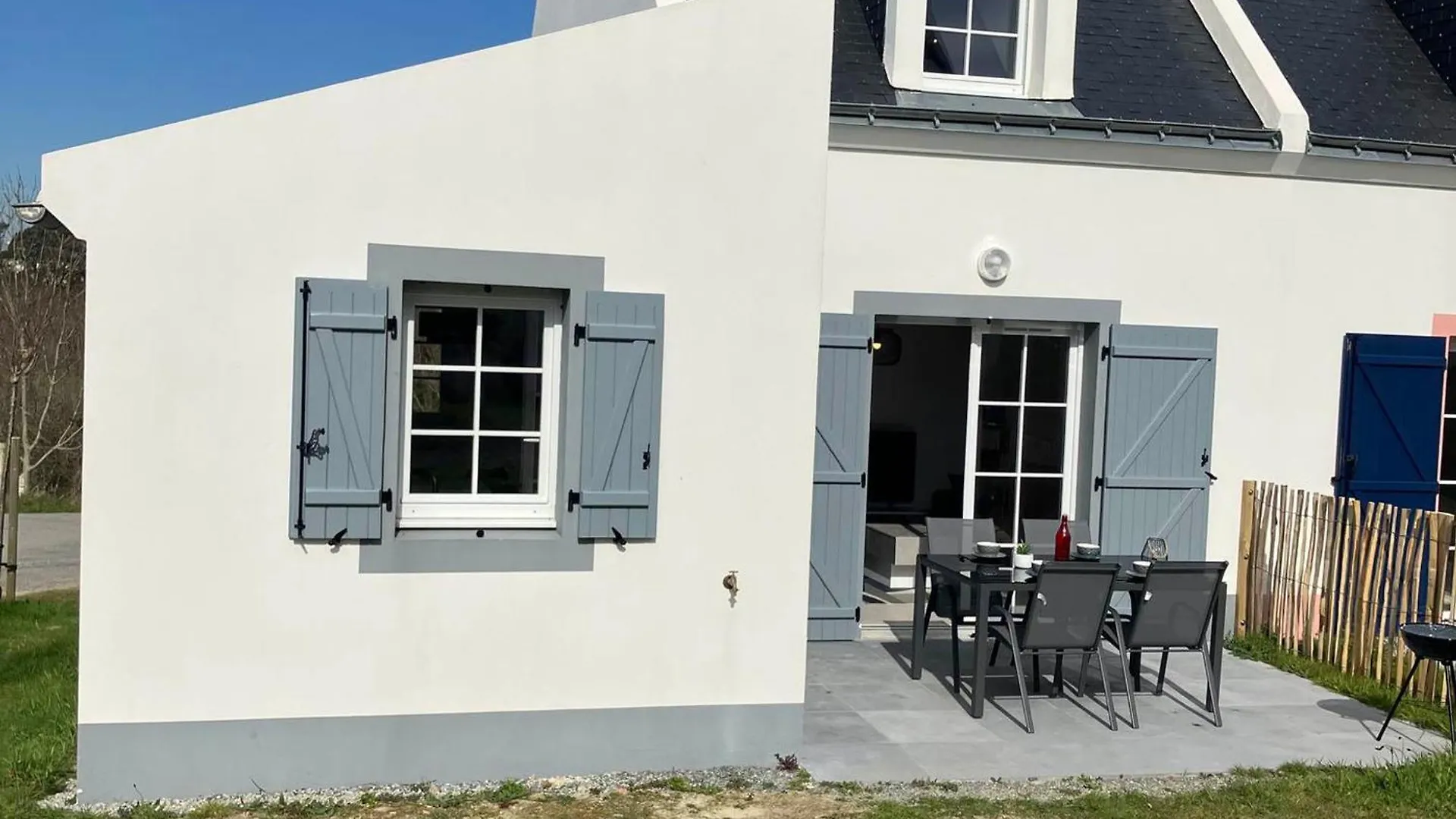 Maison Neuve Proche Centre Le Palais Avec Wifi - Fr-1-418-266 0*,